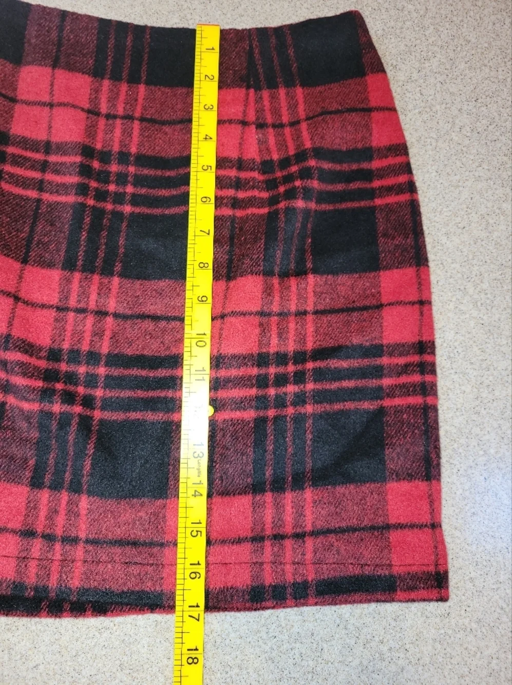 Wool Blend Classic Plaid Mini Skirt Red & Black Size Large NWT